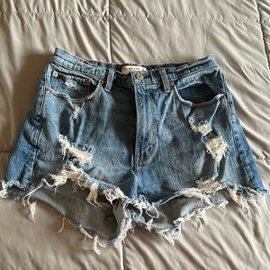 Abercrombie & Fitch Curve Love “the mom short” high rise size 30/10